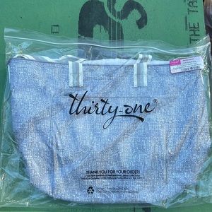 Thirty-one round about cooler tote